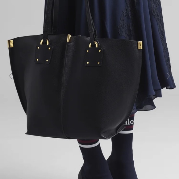 BNWT Chloe Vick Tote in Black - Picture 6 of 7